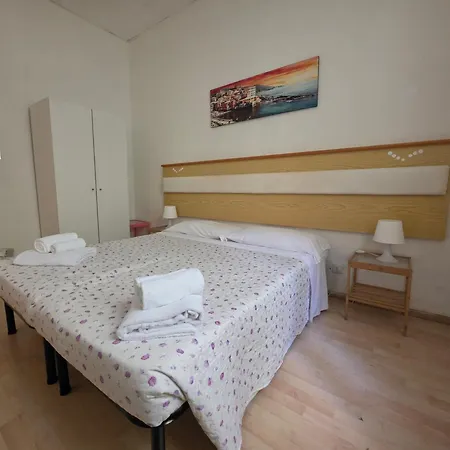 Cristina Hotel *